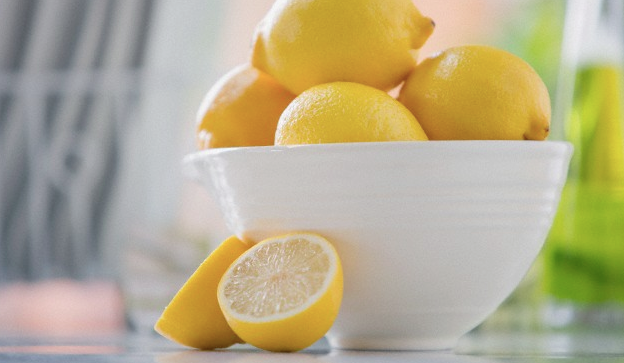 Lemons in a white bowl