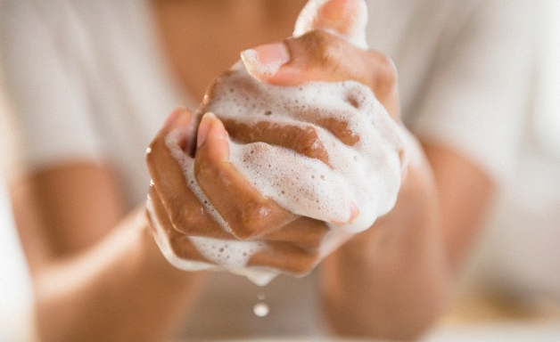 hands-lather