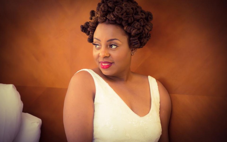 Ledisi hair up