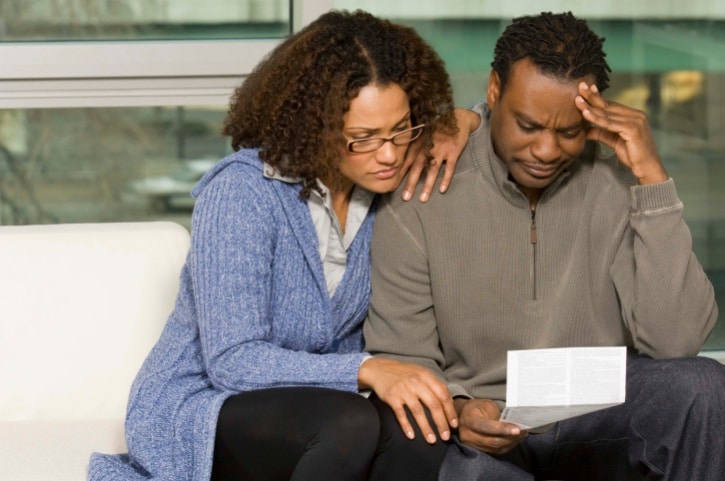 couple stressed over bill