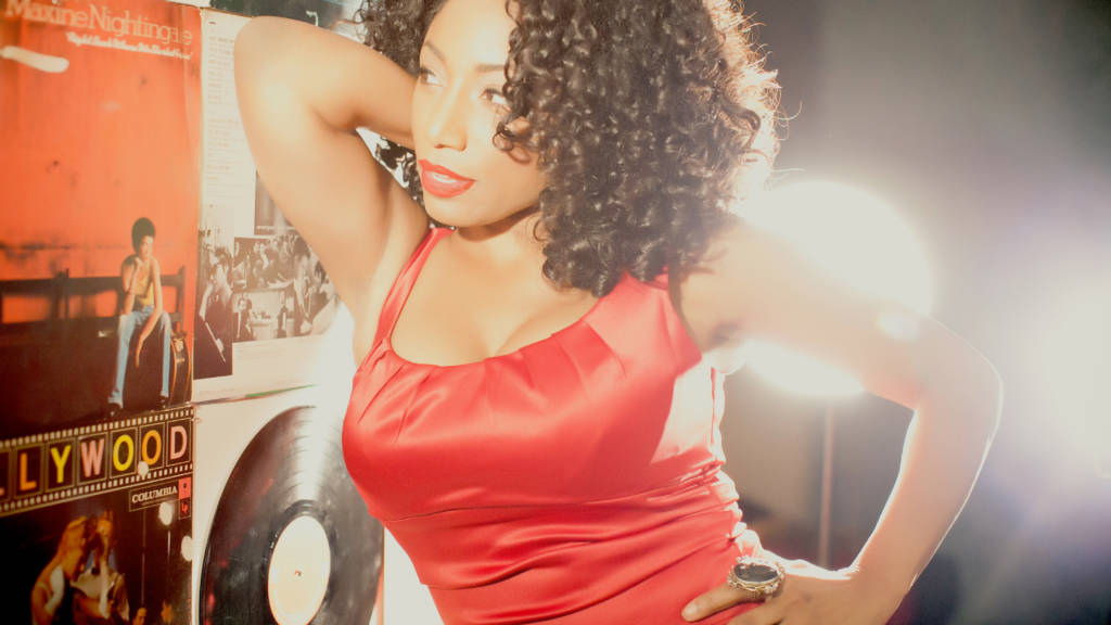 karyn white pictures        <h3 class=