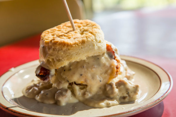 southern biscuits and gravy recipe