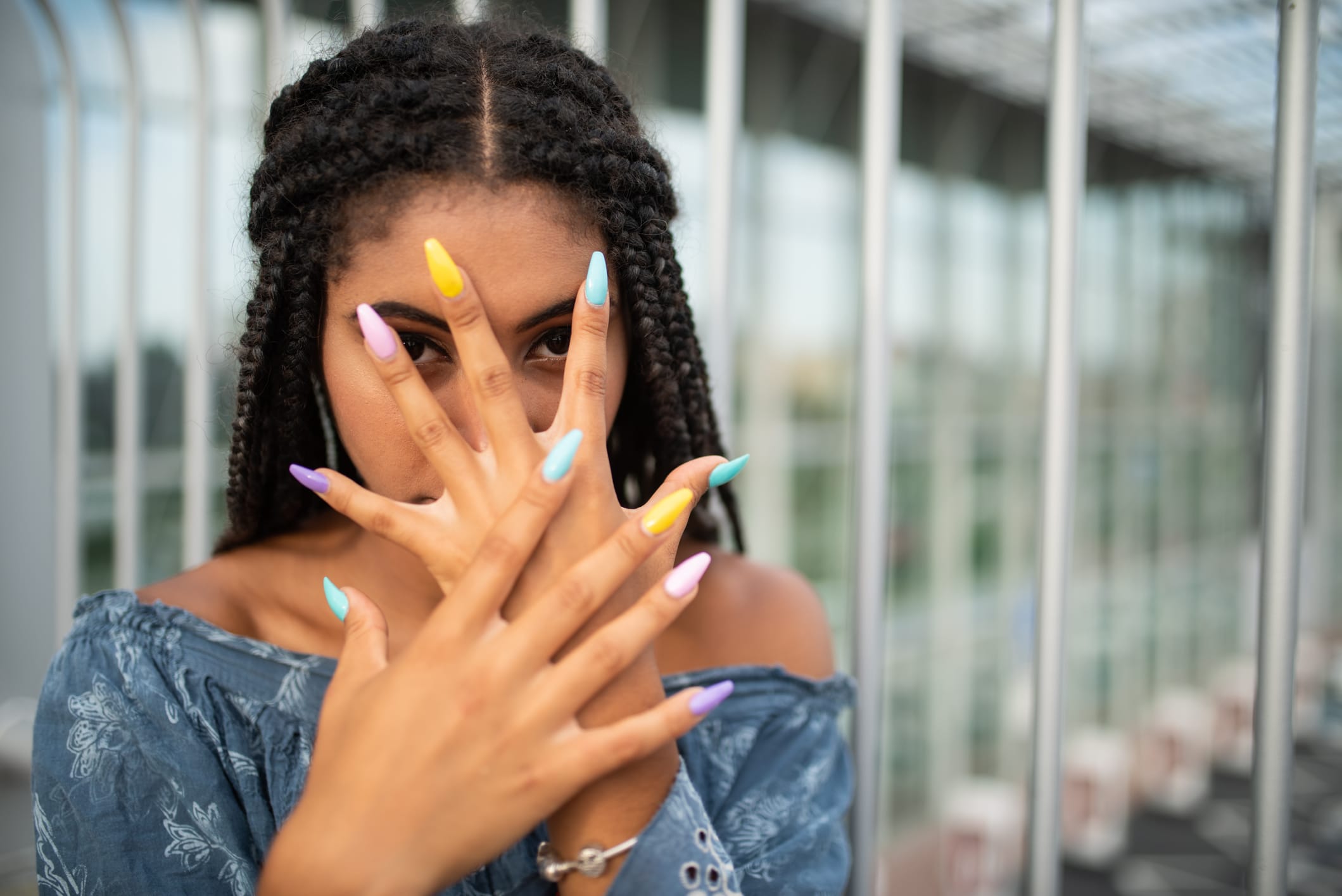 Is It Time to Cut Your Fingernails to Protect Yourself From Coronavirus