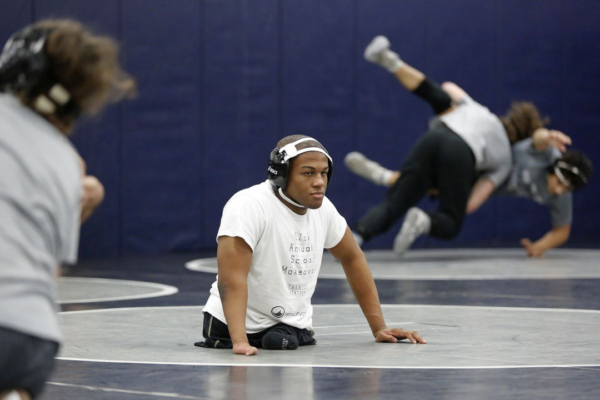 High Schooler Born With No Legs Wins Wrestling Championship ...