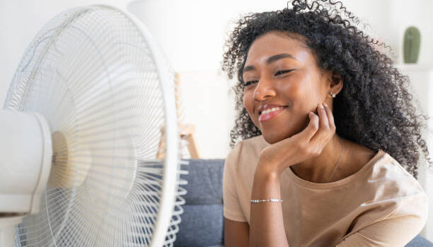 how to stay cool without air conditioning