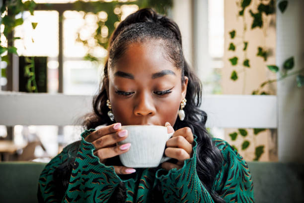 does coffee and tea stain your teeth