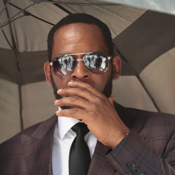 R. Kelly Reveals His Singing is an ‘Uncurable Disease’