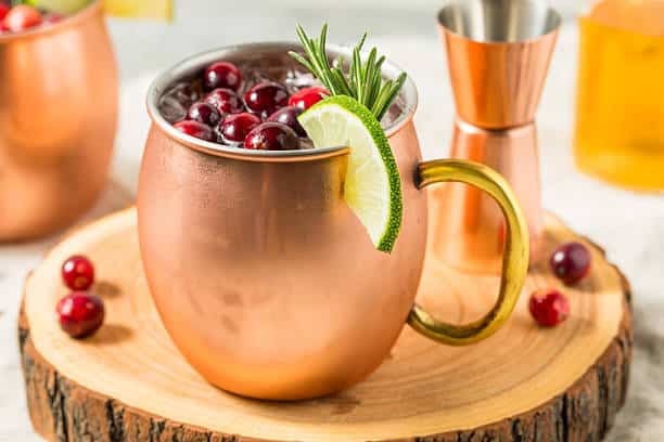 Healthy Holiday Cocktails: Low-Sugar, Low-Carb, and Full of Flavor